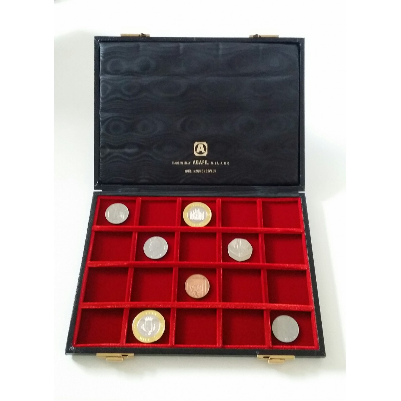 MIGNON COVER NERO / VELLUTO ROSSO 20 CASELLE